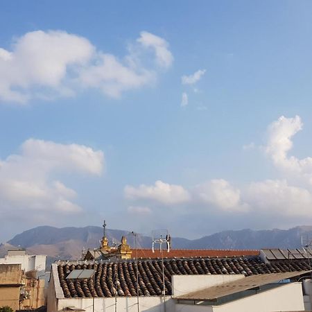 Apartamento Al Cortile Di Maqueda Palermo Exterior foto