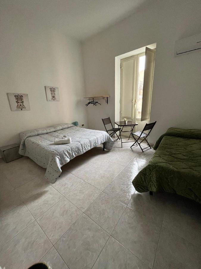 Apartamento Al Cortile Di Maqueda Palermo Exterior foto